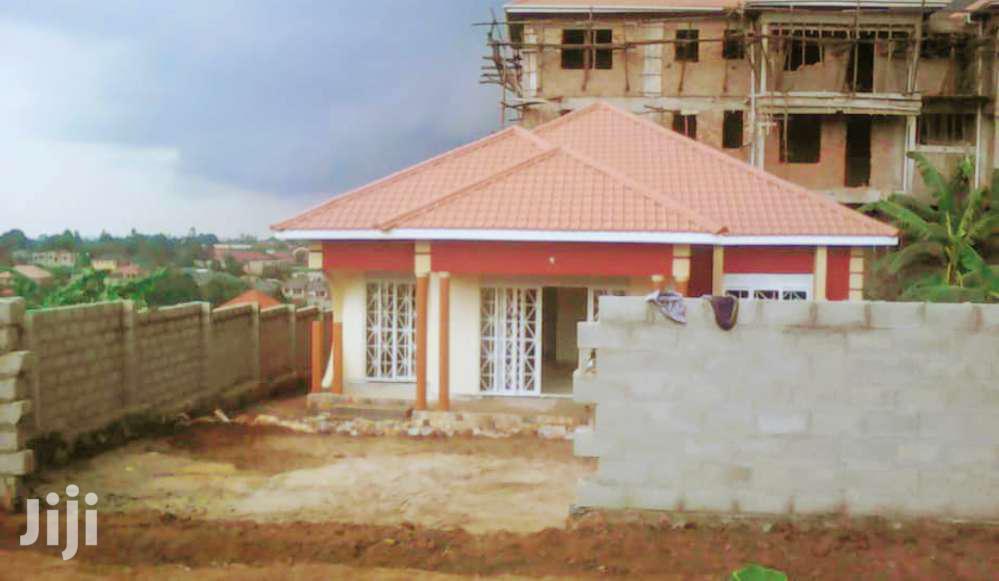 Kiira Titled Bungaloo On Sell in Kampala