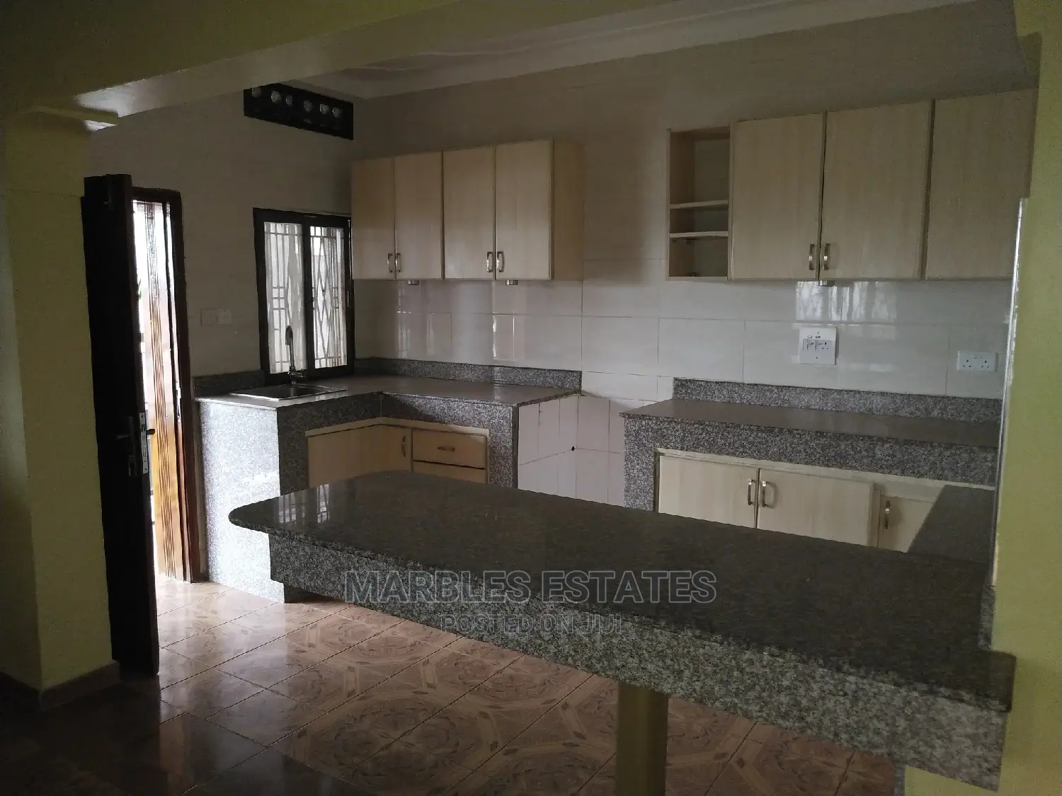 2bdrm Apartment in Central Division for Rent in Central Division