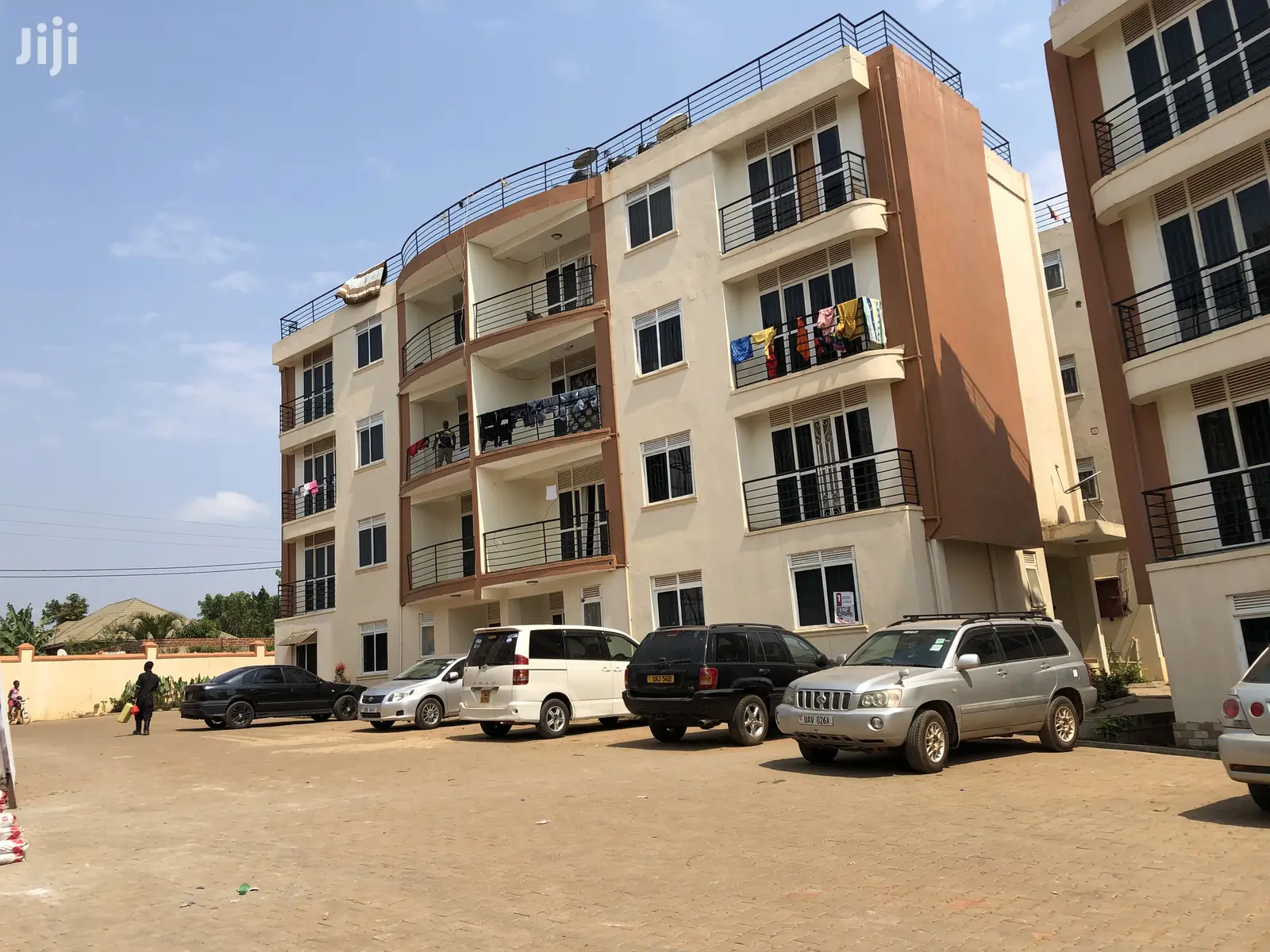 Kira Nice Condominiums In Tarmack Area For Sell in Kampala