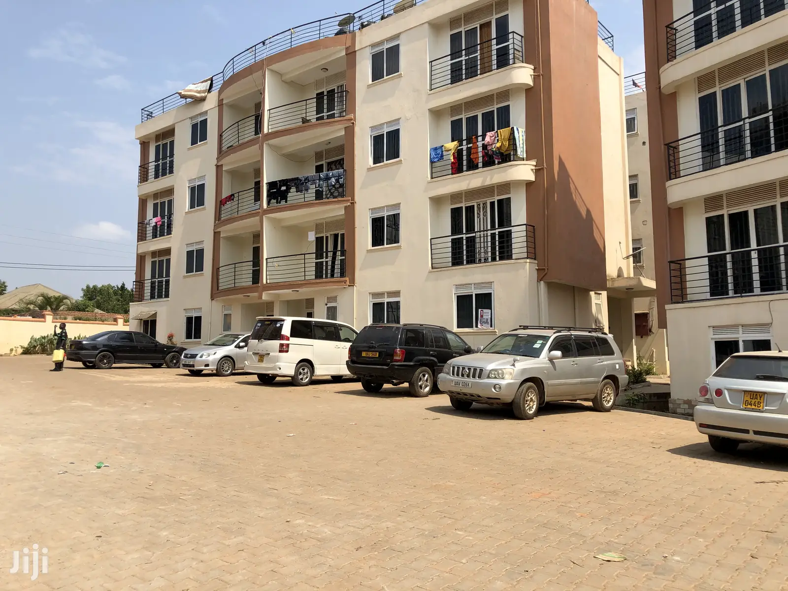 Kira Nice Condominiums In Tarmack Area For Sell in Kampala