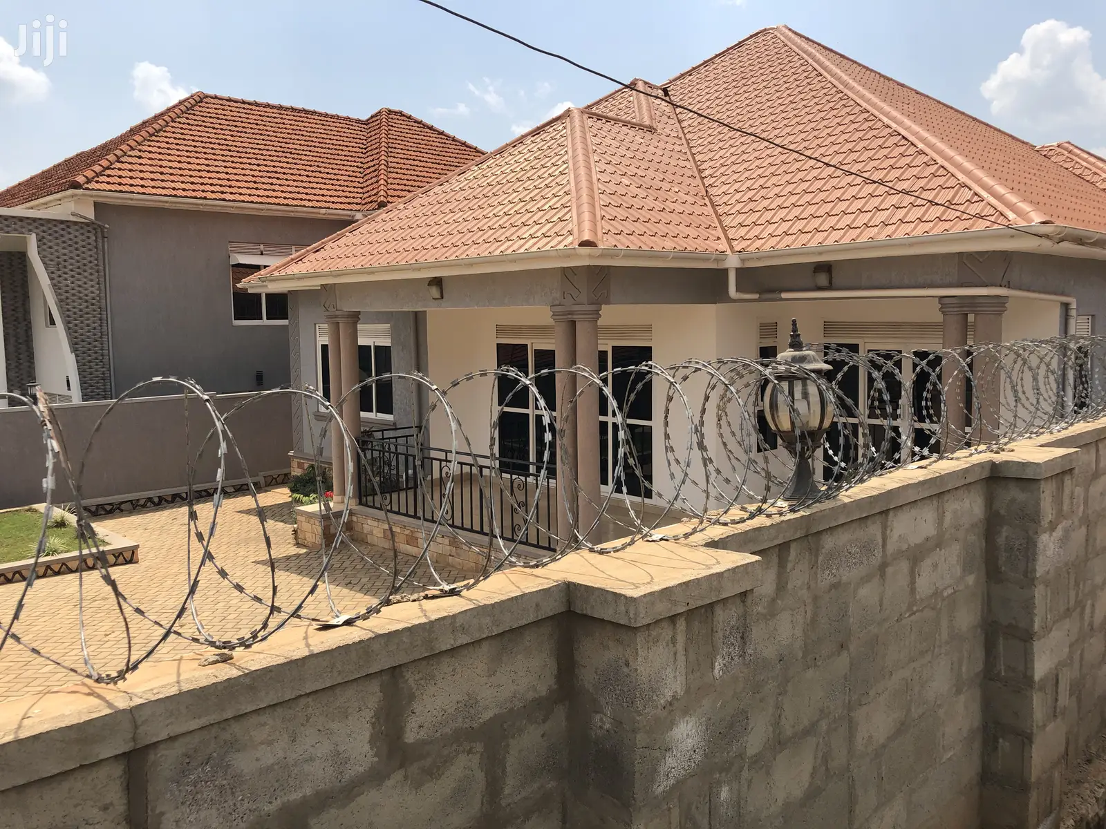 Kiira Fantastic Bungalow on Sell in Kampala
