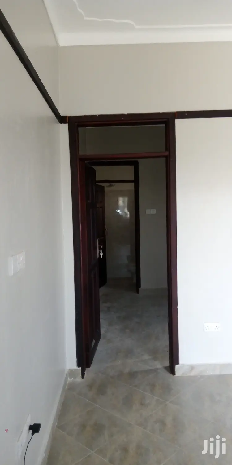Office/Hospitals Is for Rent in Kampala