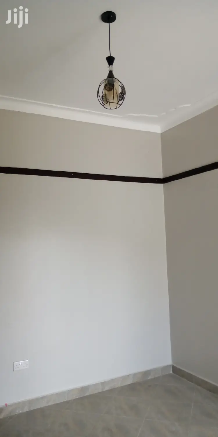 Office/Hospitals Is for Rent in Kampala