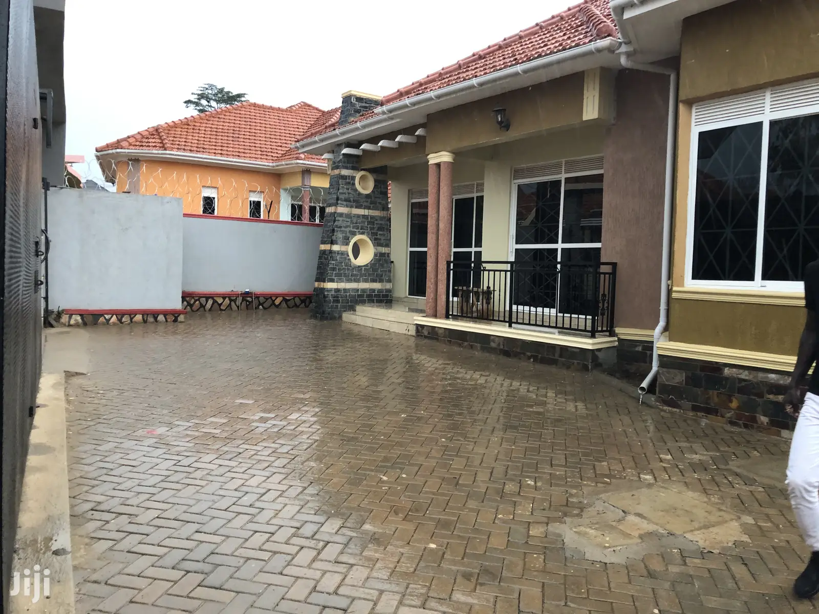 Kira Kito Tarmacked Neighborhood House on Sale in Kampala