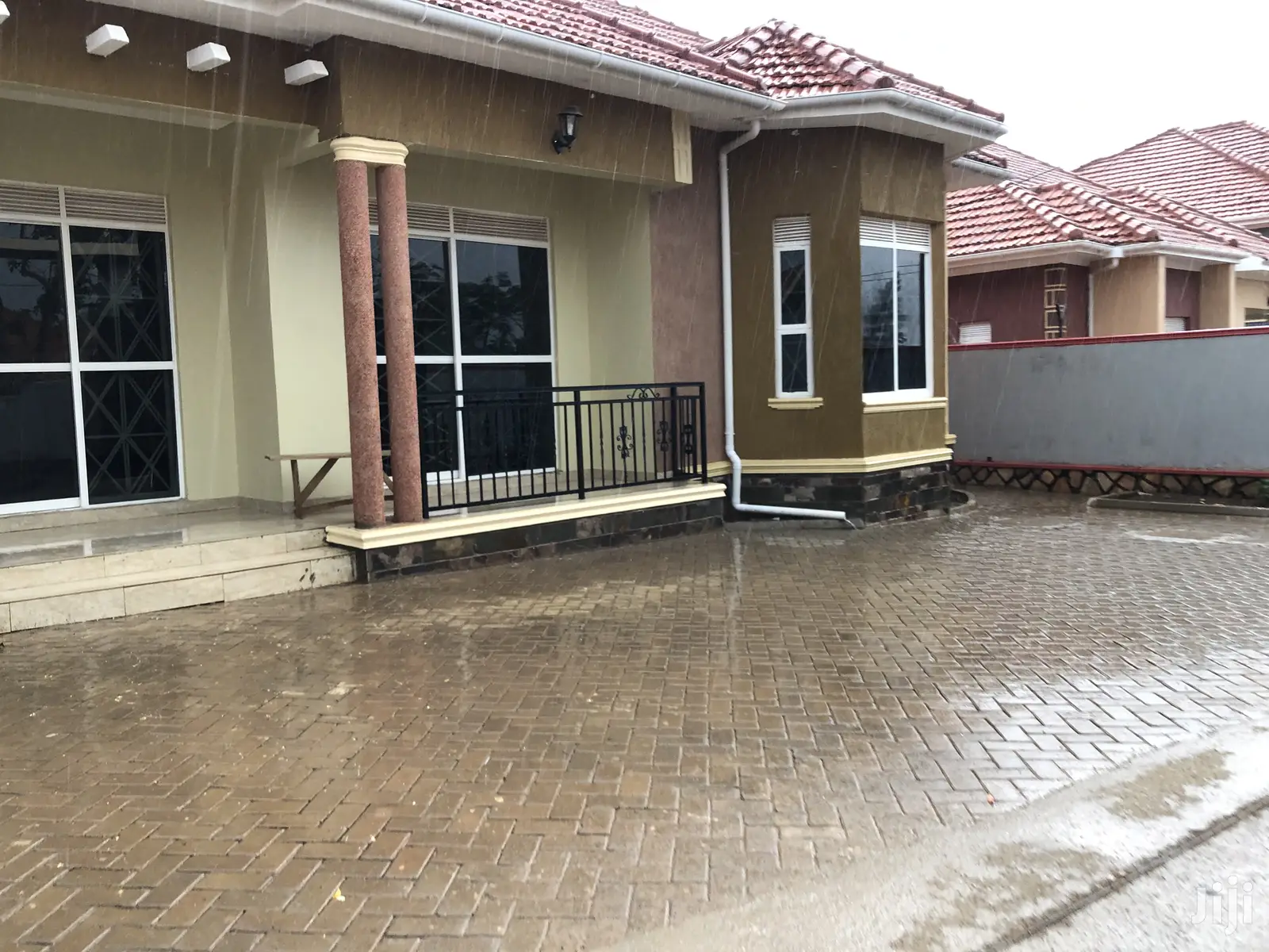 Kira Kito Tarmacked Neighborhood House on Sale in Kampala