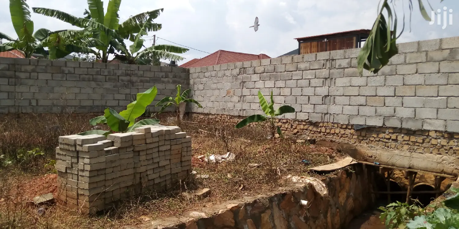Kyanja Plot Is For Sale in Central Division