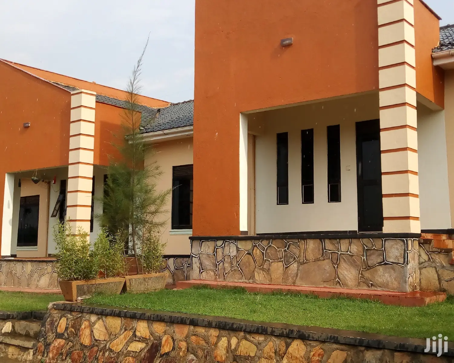 Kungu Houses Is for Sale in Kampala