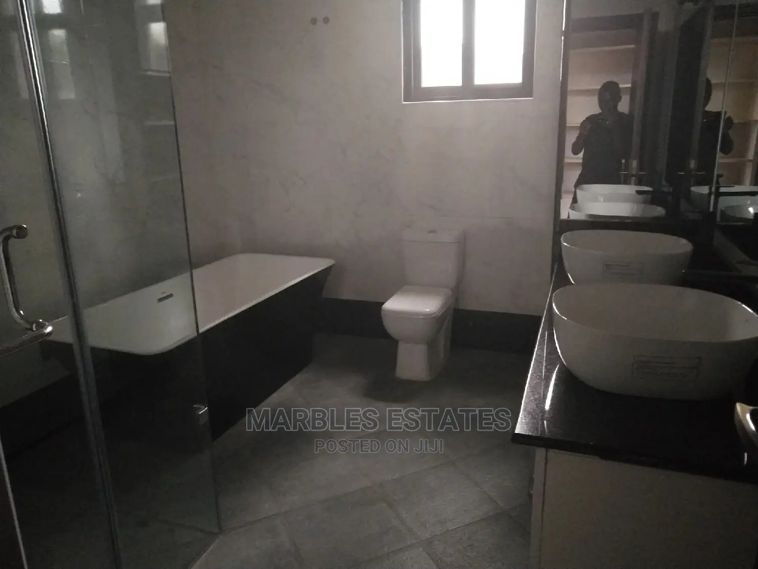 3bdrm Apartment in Central Division for sale in Central Division