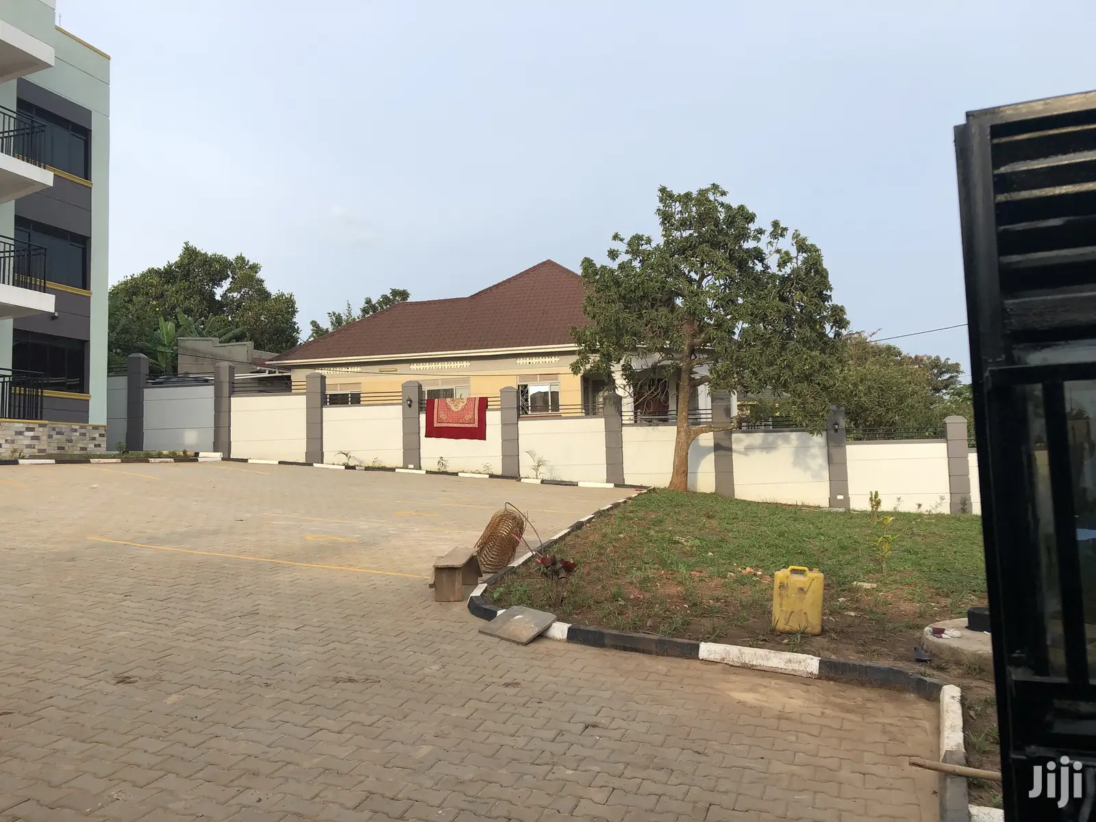 Kira 3 Bedroom Condominiums With Maid’S Quarters On Sell in Kampala