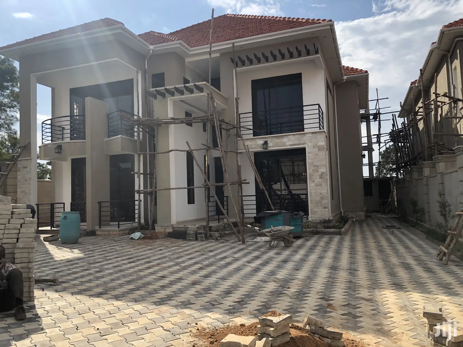 Kira Awesome New Mansion On Sell in Kampala