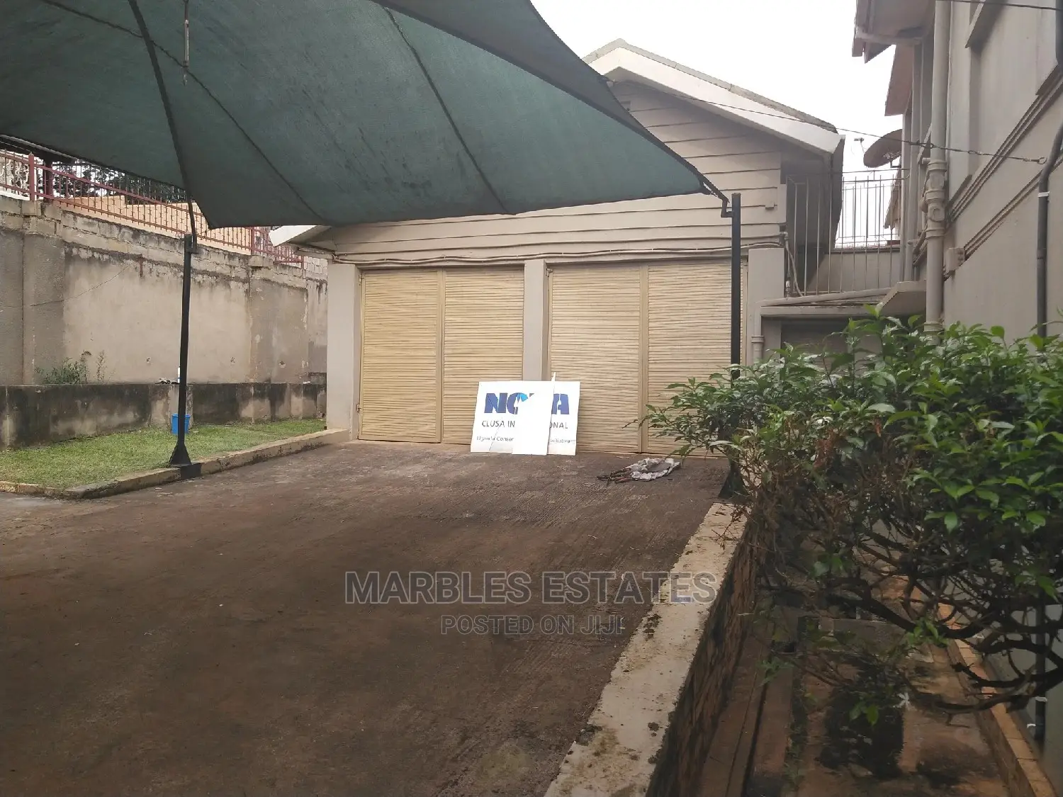 8 Bedrooms House for Rent in Bugolobi With a Pool in Kampala