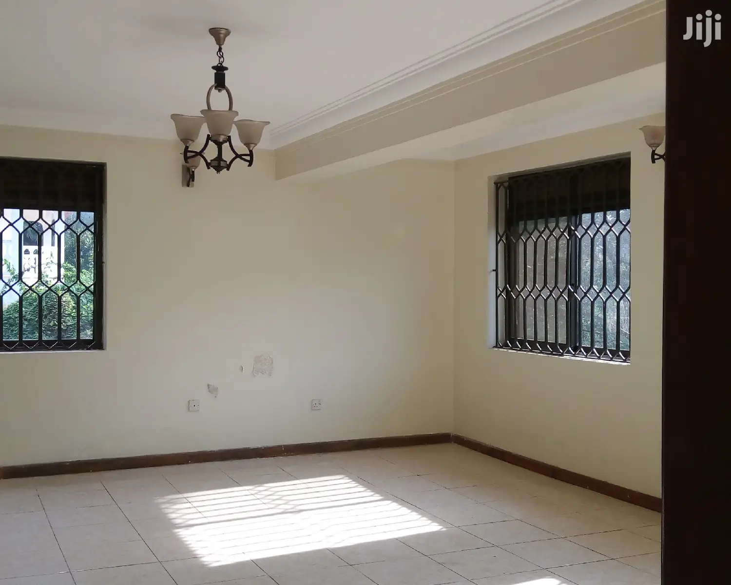 6 Bedroom House In Naguru For Rent in Kampala