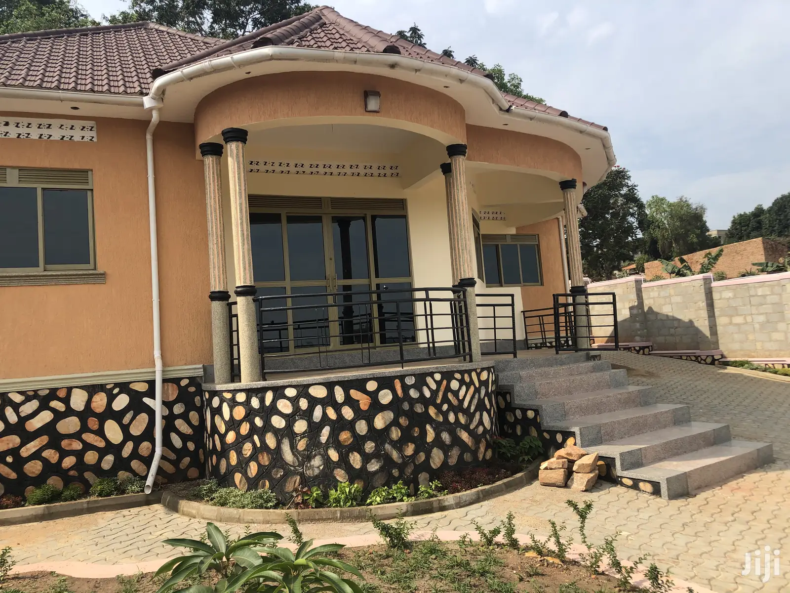 Kira Posh Bungalow on Sale in Kampala