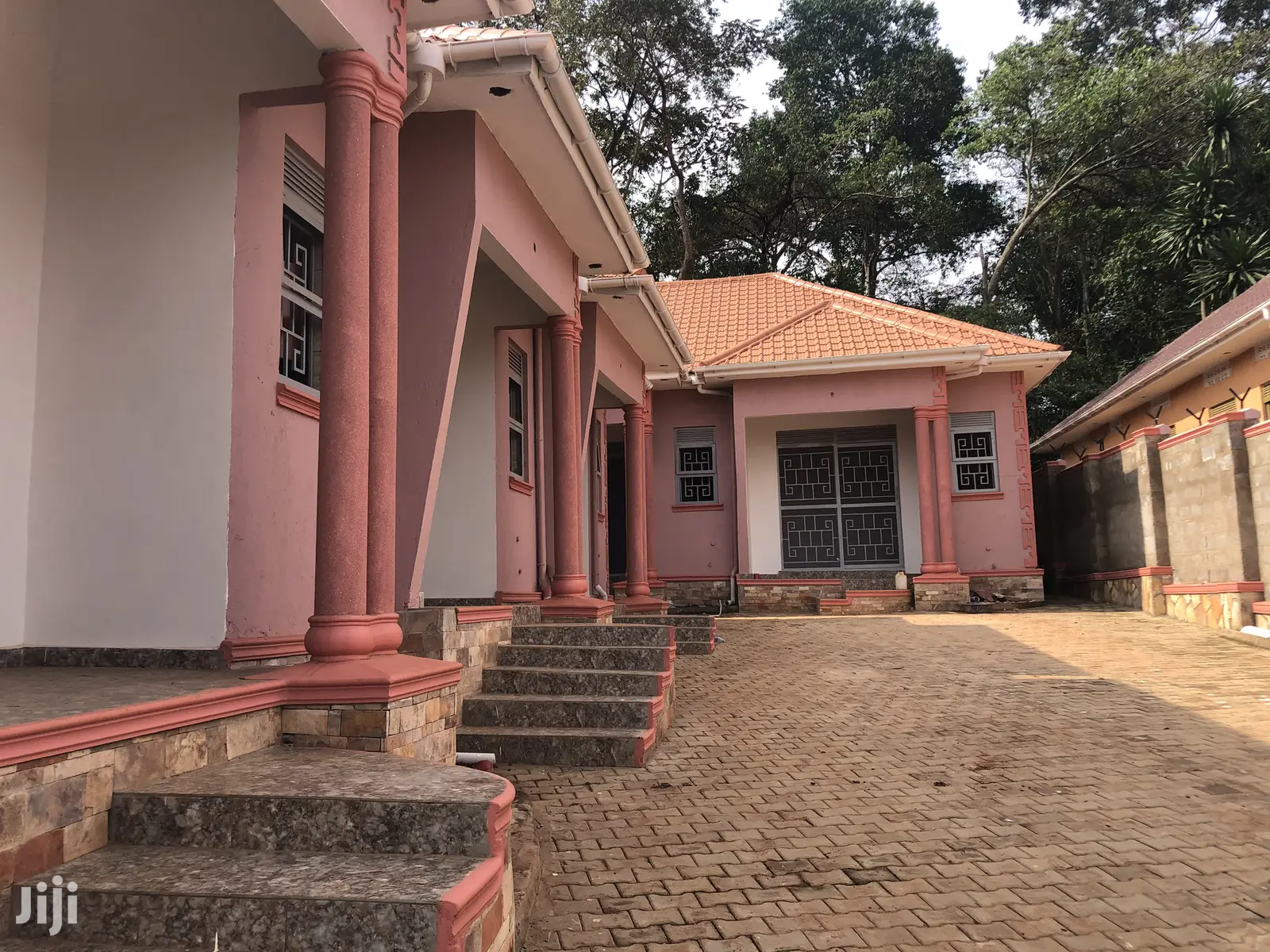 Kira Six Unit Rentals for Sell in Kampala