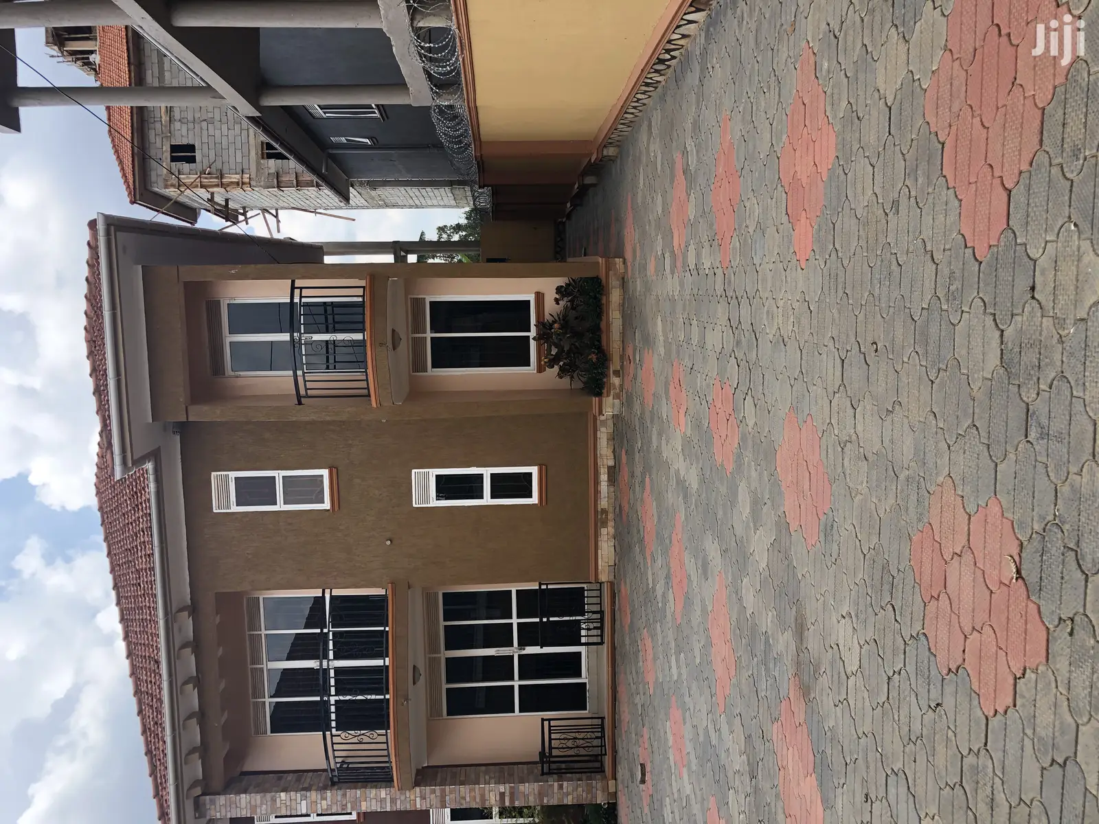 Kira Six Bedrooms Mansion on Sell in Kampala