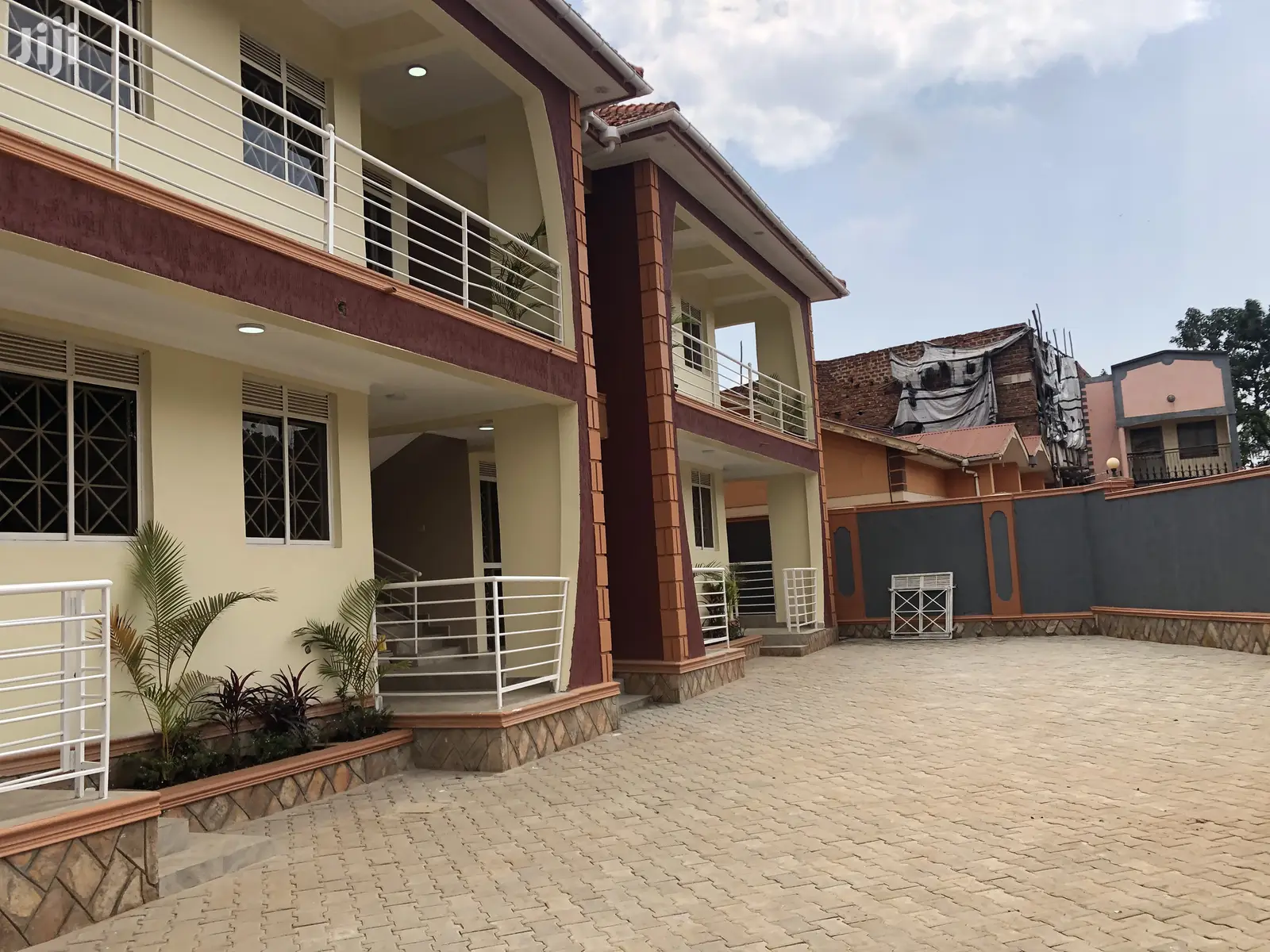 Kyariwajara Near Main Road Apartments on Sale in Kampala