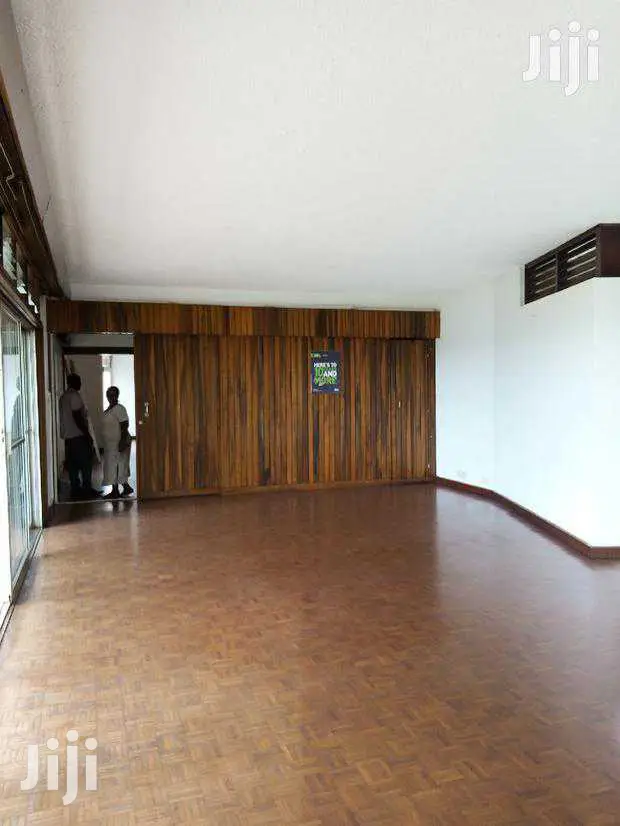 Hill Top Villa in Kampala