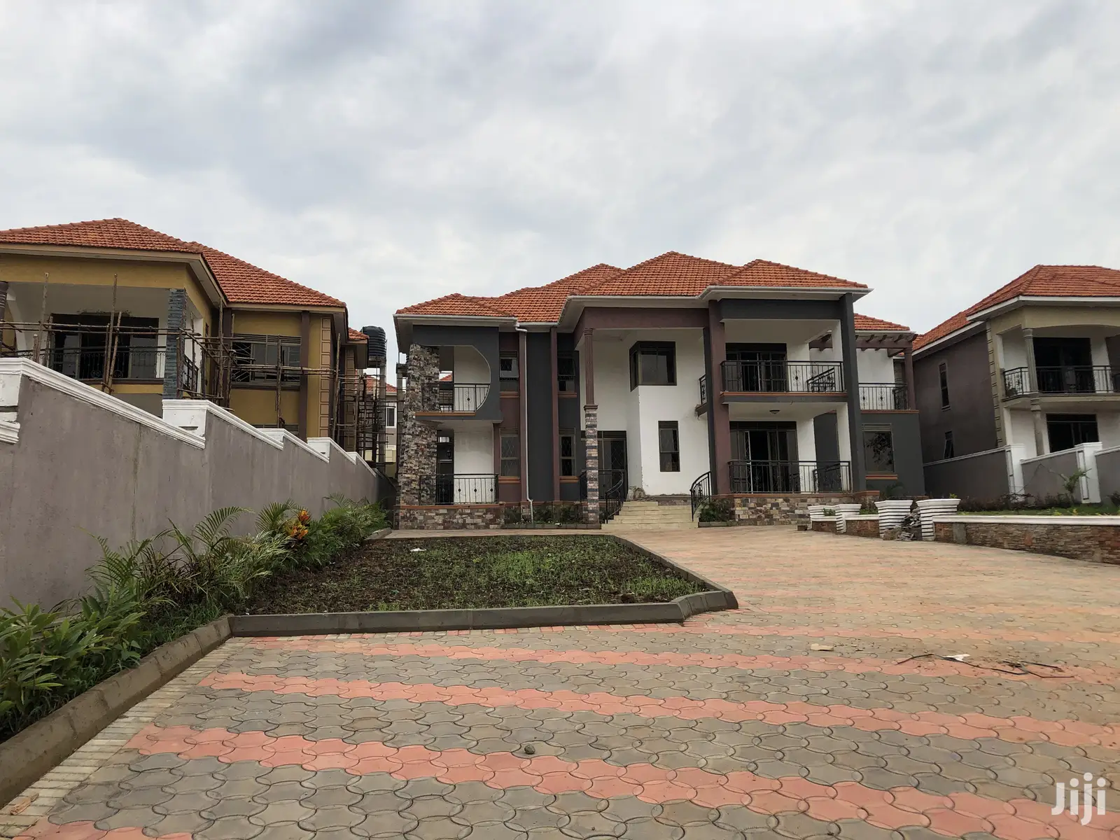Kiwatule Seven Star Mansion on Sell in Kampala