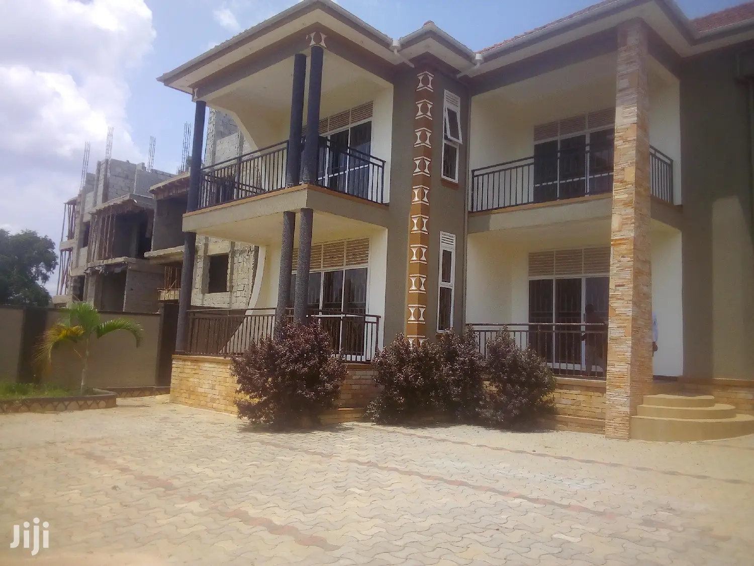 5 Bedroom Maginifient Villa For Sale in Wakiso