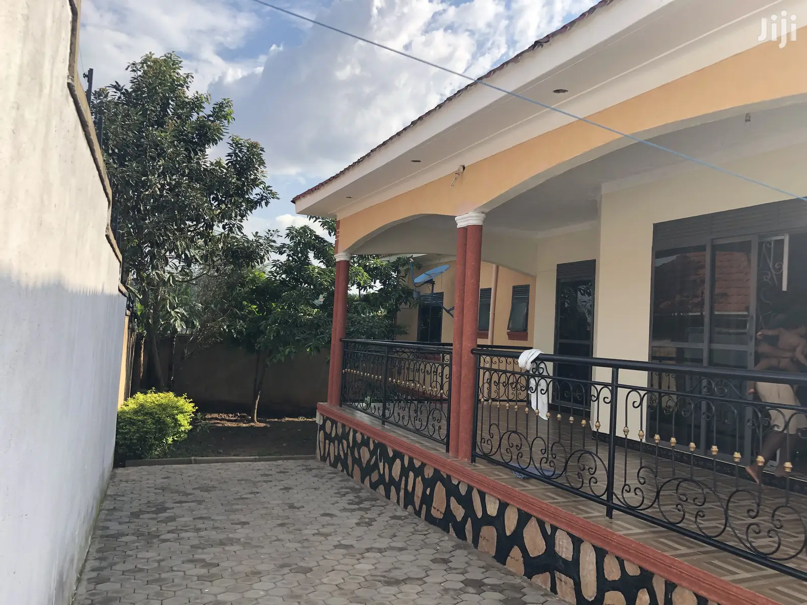 Kira Nice Bungalow on Sell in Kampala