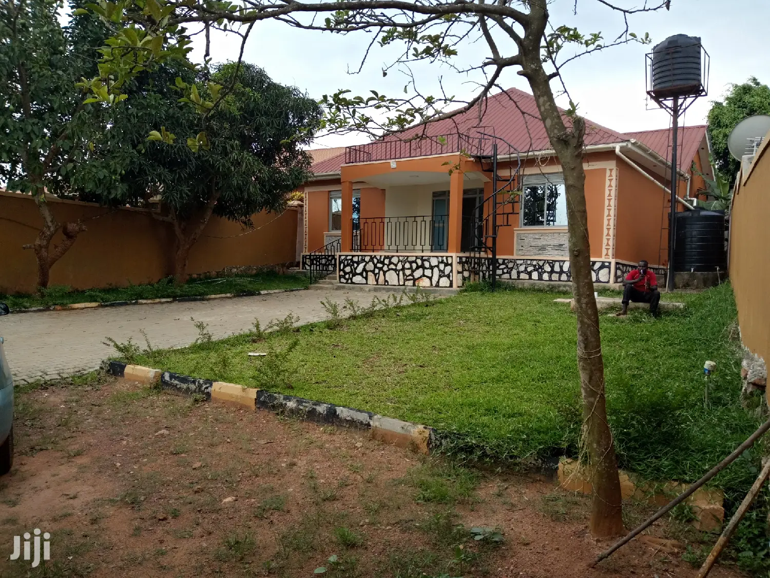 Quick Sell, Namugongo Bungaloo on Market in Kampala