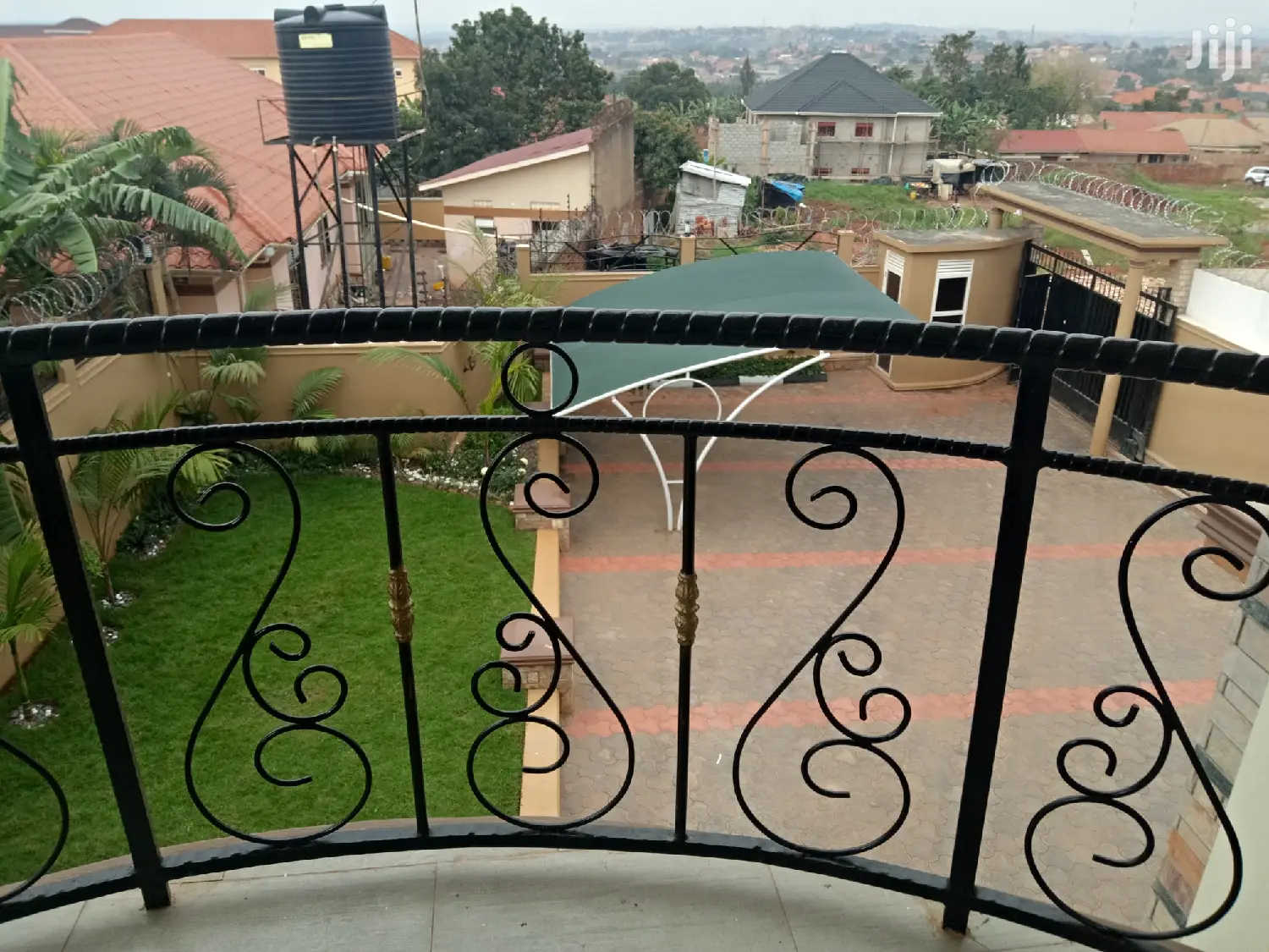 Kisaasi Modern Mansion On Sell in Kampala