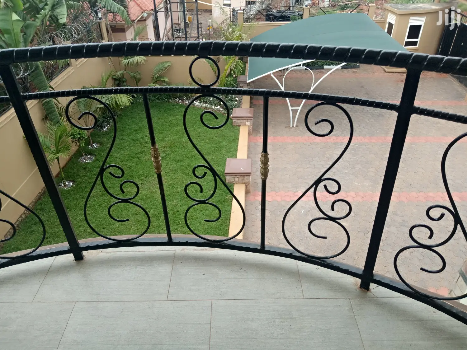 Kisaasi Modern Mansion On Sell in Kampala