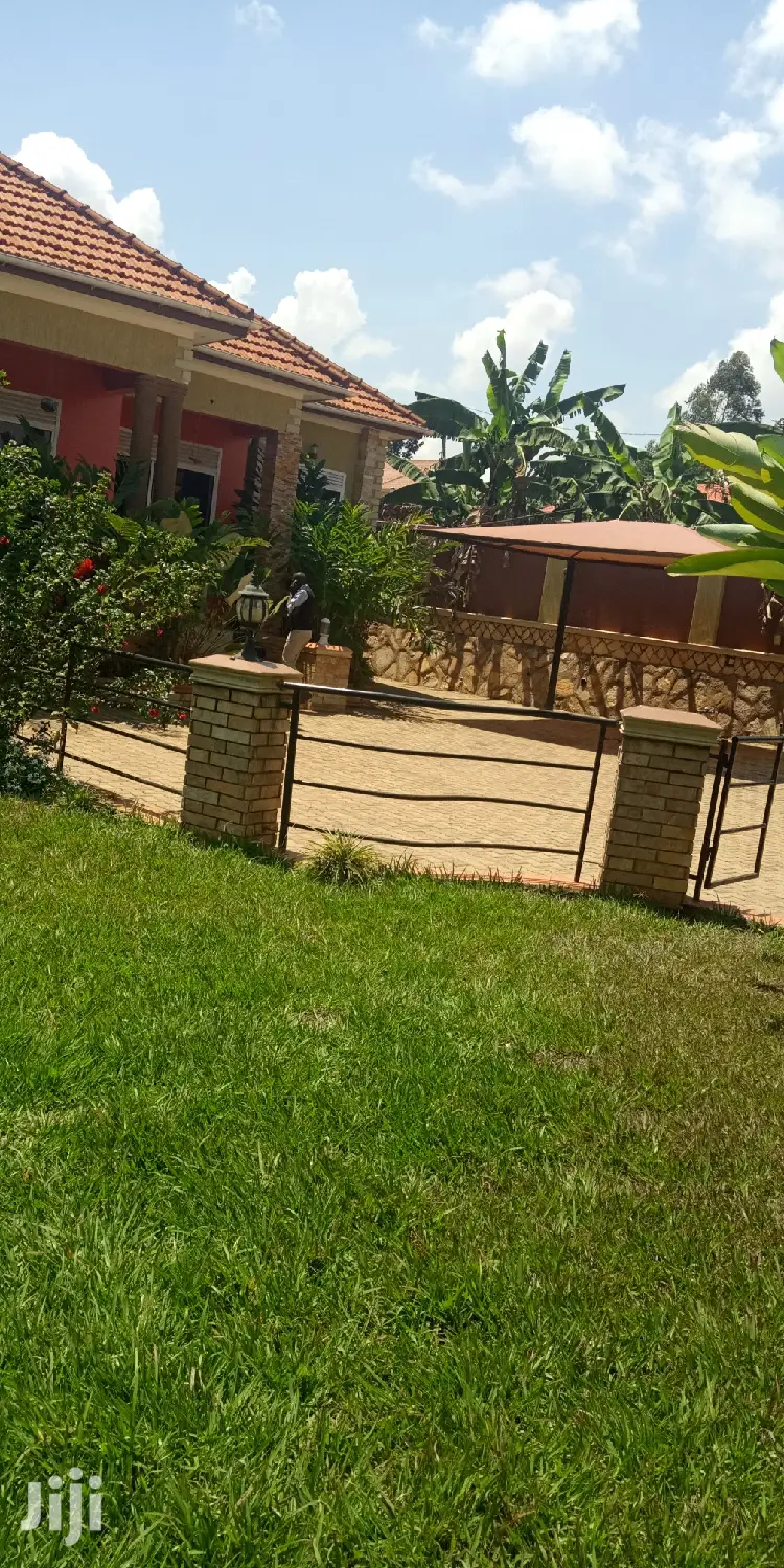 Kiira House With a Big Compound on Sale in Kampala