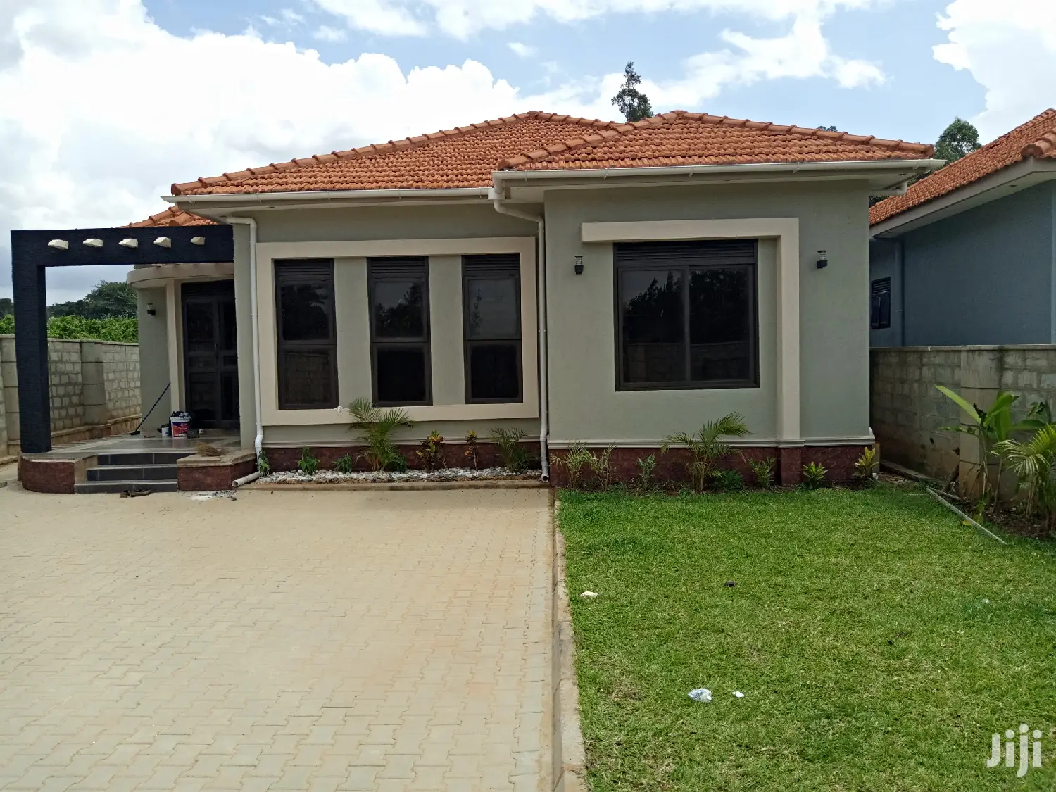 Kiira New Stylish Home on Sell in Kampala