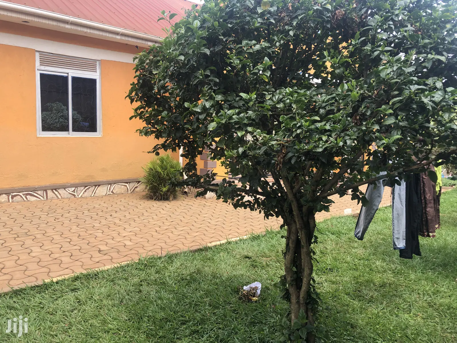 Bweyogerere Buto Four Unit 3bedroom Rentals on Sell in Kampala