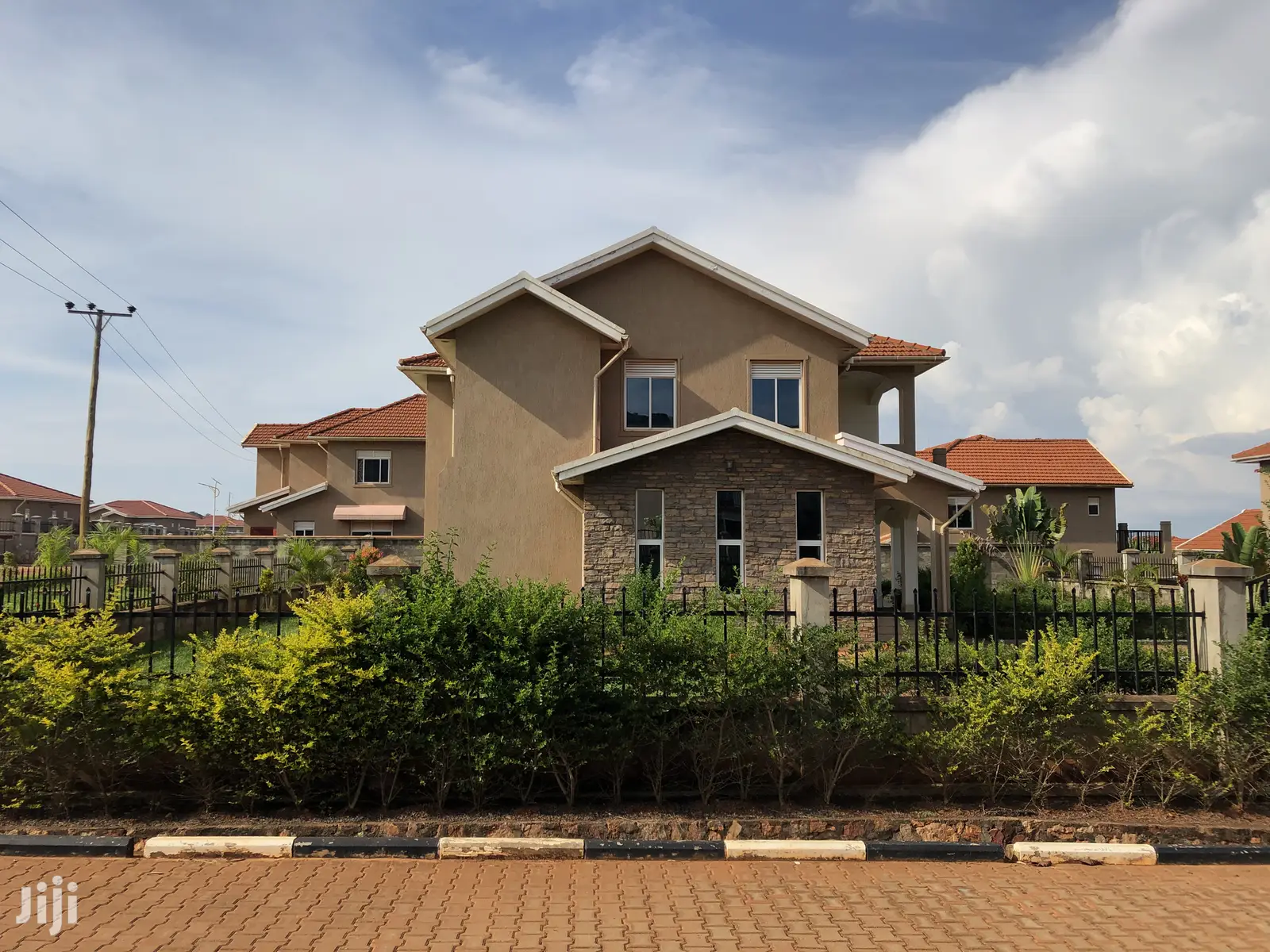 Munyonyo Mansion On Sell in Kampala