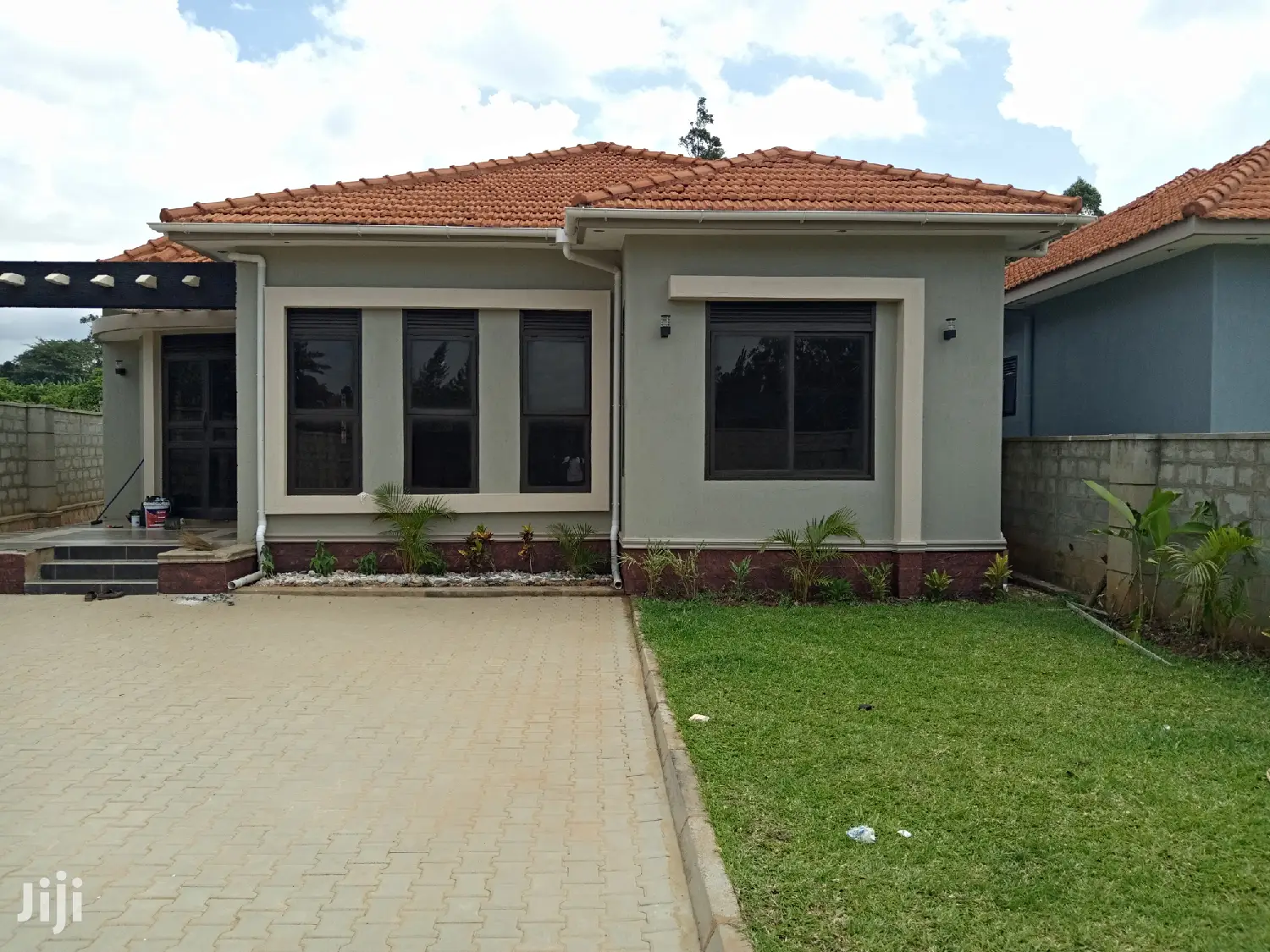 Hot Deal, Kira Classy Bungaloo for Sell in Kampala
