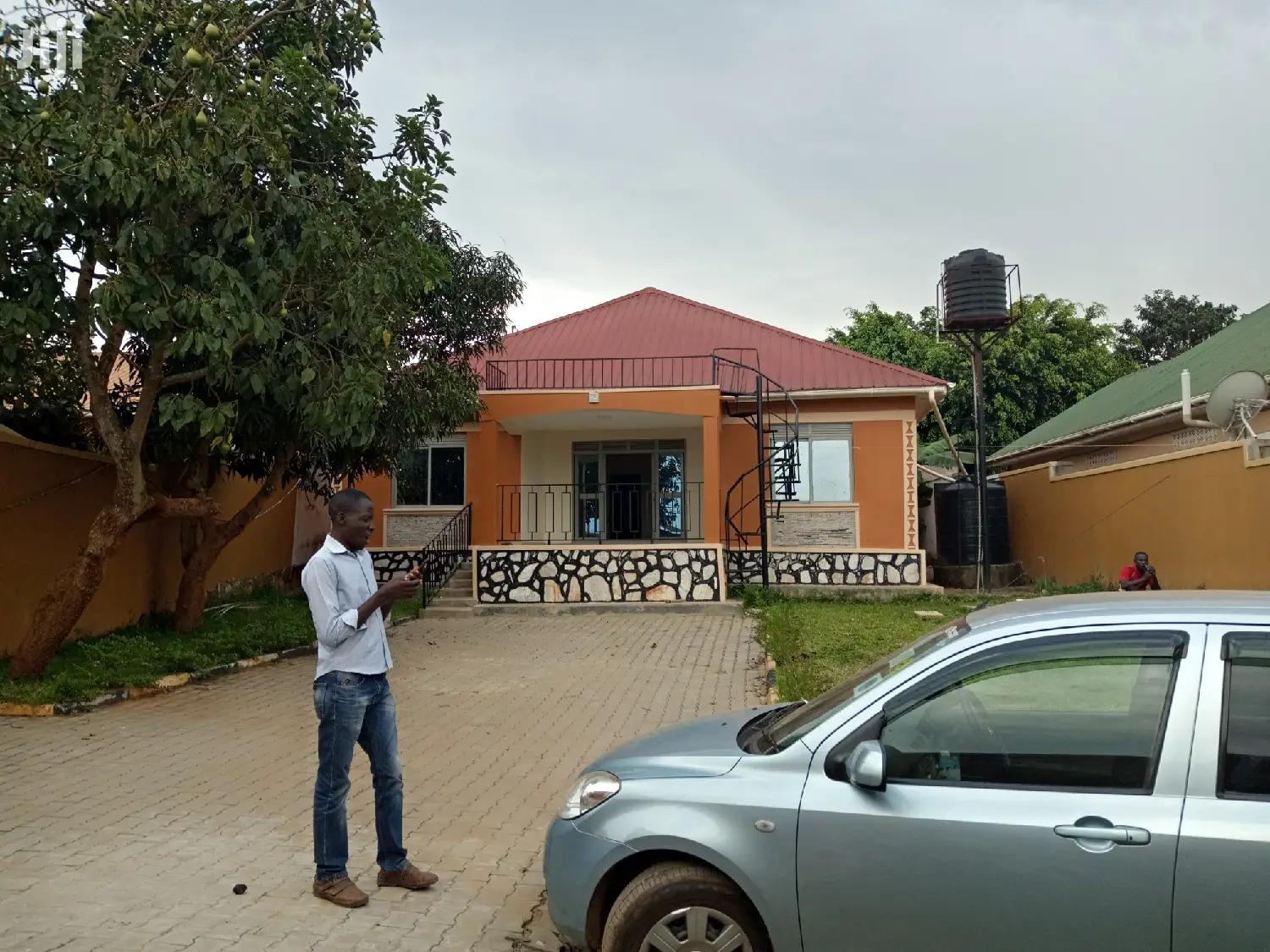Hot Offer, Namugongo Lovely House on Sell in Kampala