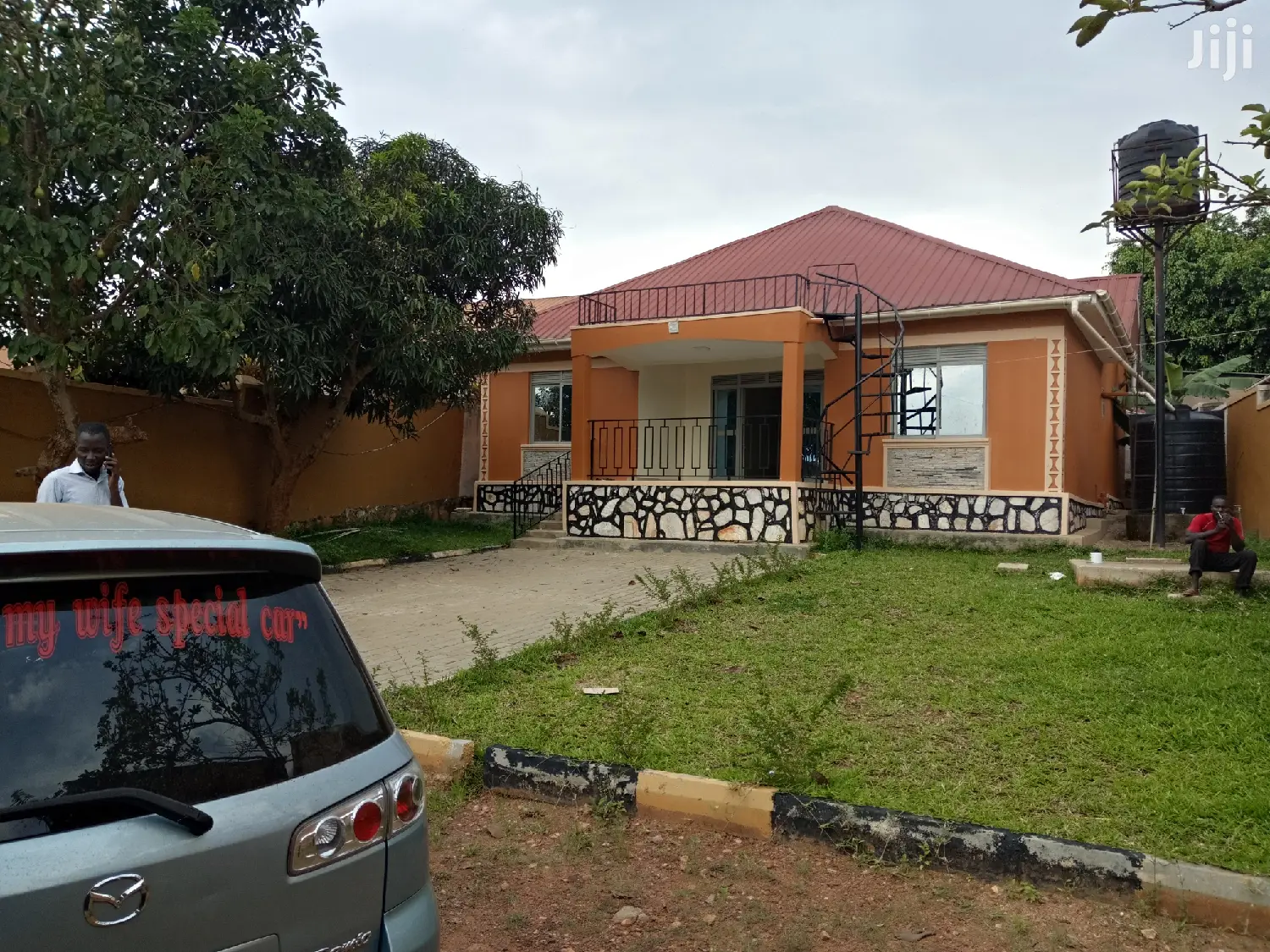 Hot Offer, Namugongo Lovely House on Sell in Kampala
