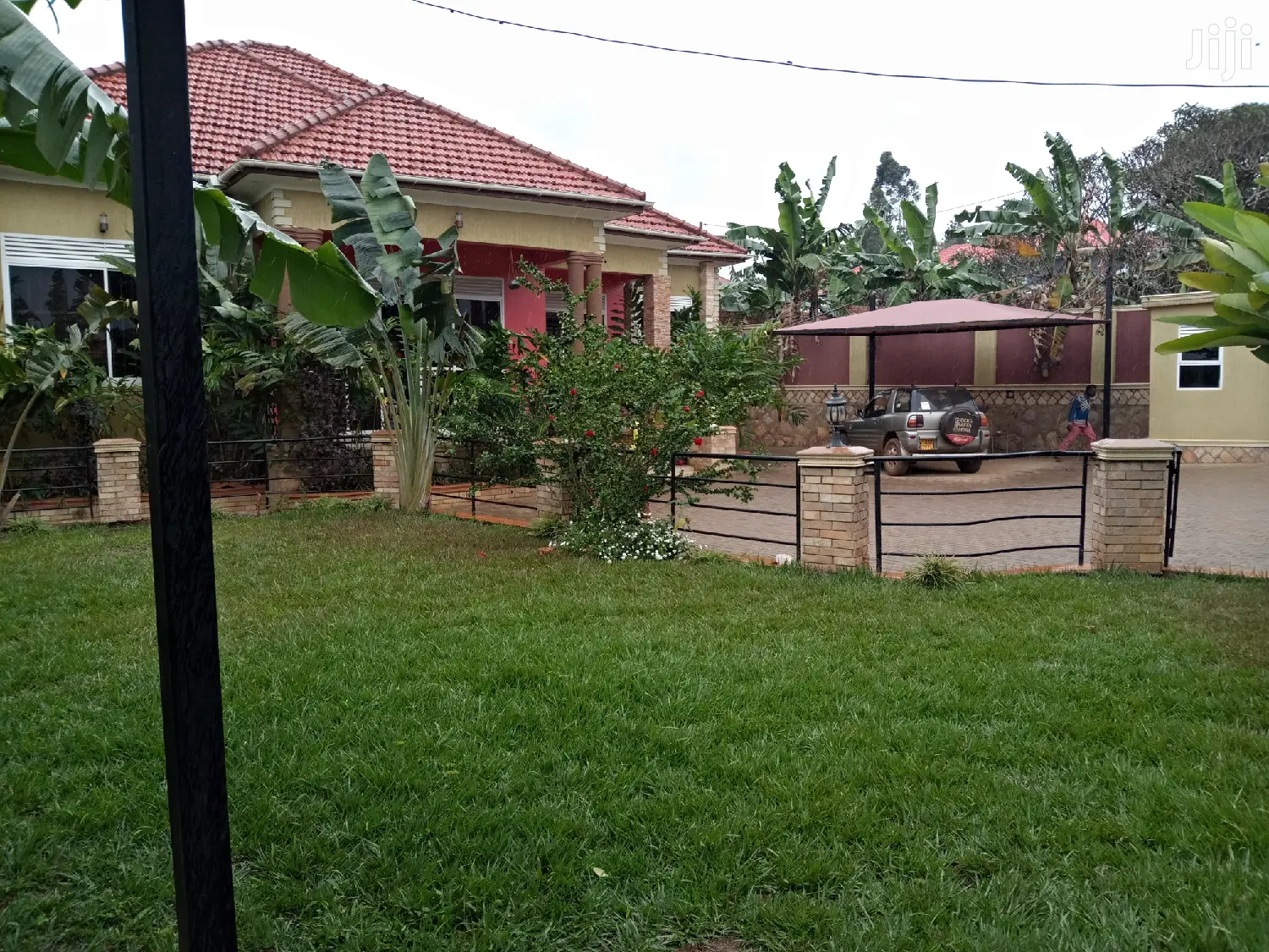 Big Bungaloo in Kiira for Sell in Kampala