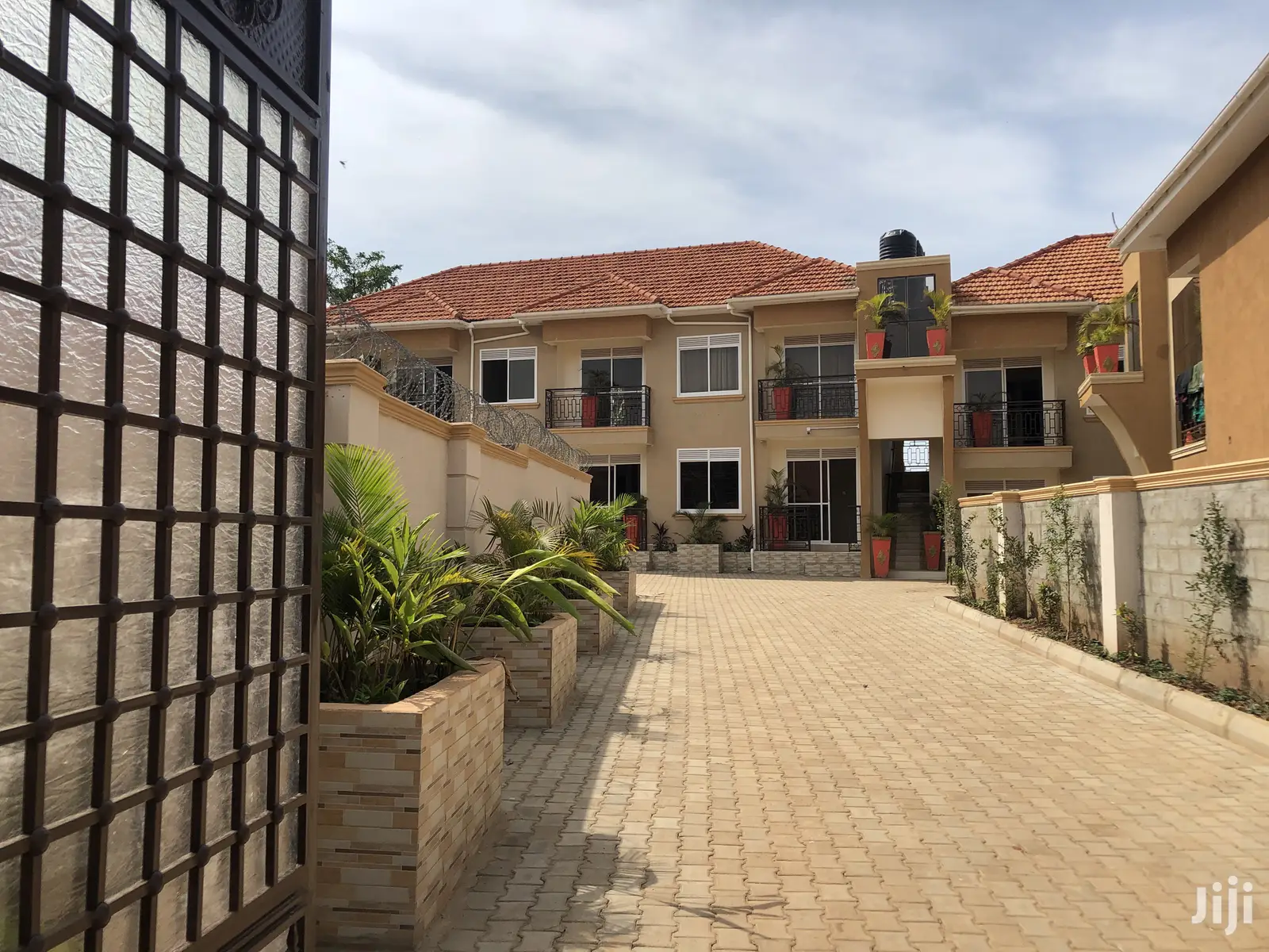 Kisaasi Complex of Apartments on Sell in Kampala