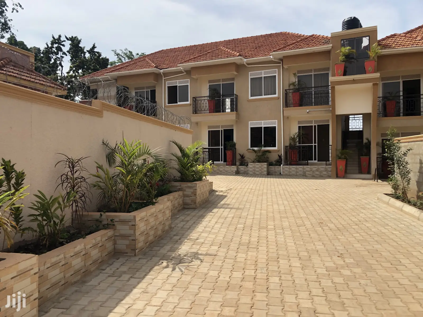 Apartment Complex in Kisaasi on Sell in Kampala