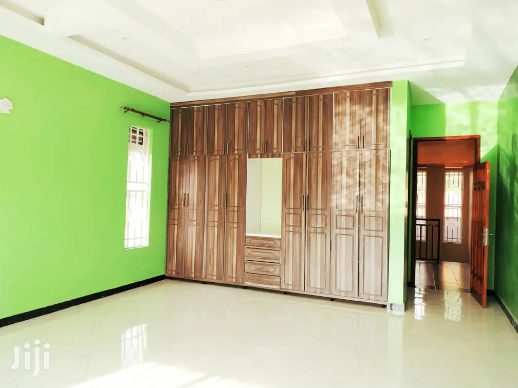 Kiira Pretty Amazing Bungaloo on Sale in Kampala