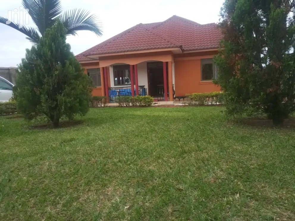 Namugongo 25 Decimals House on Sell in Kampala