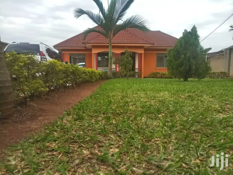Namugongo 25 Decimals House on Sell in Kampala