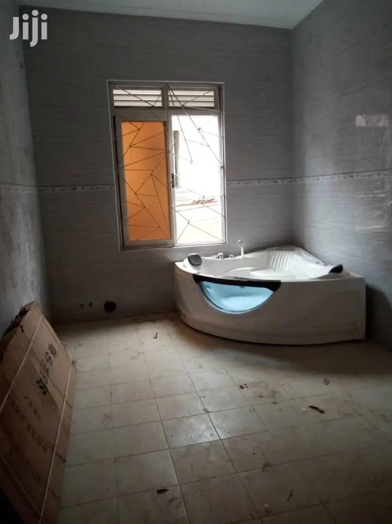 Kisaasi Seven Star Mansion on Sell in Kampala