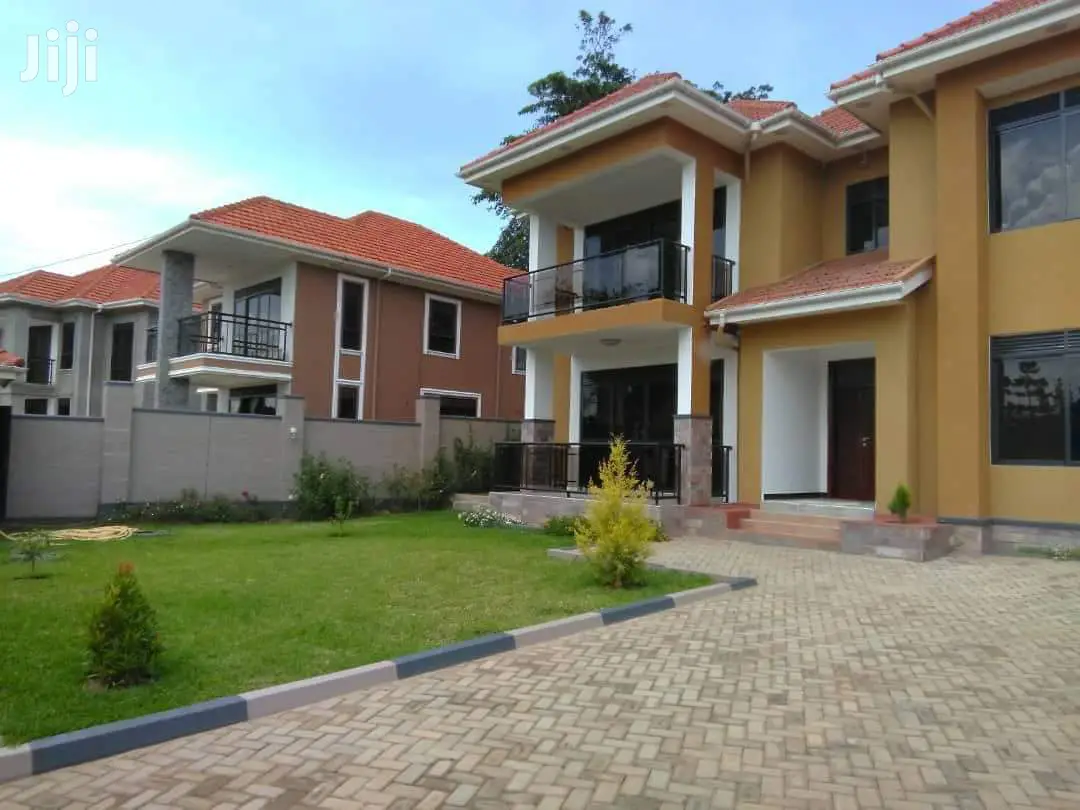 Bunga Lake View Mansion on Sell in Kampala