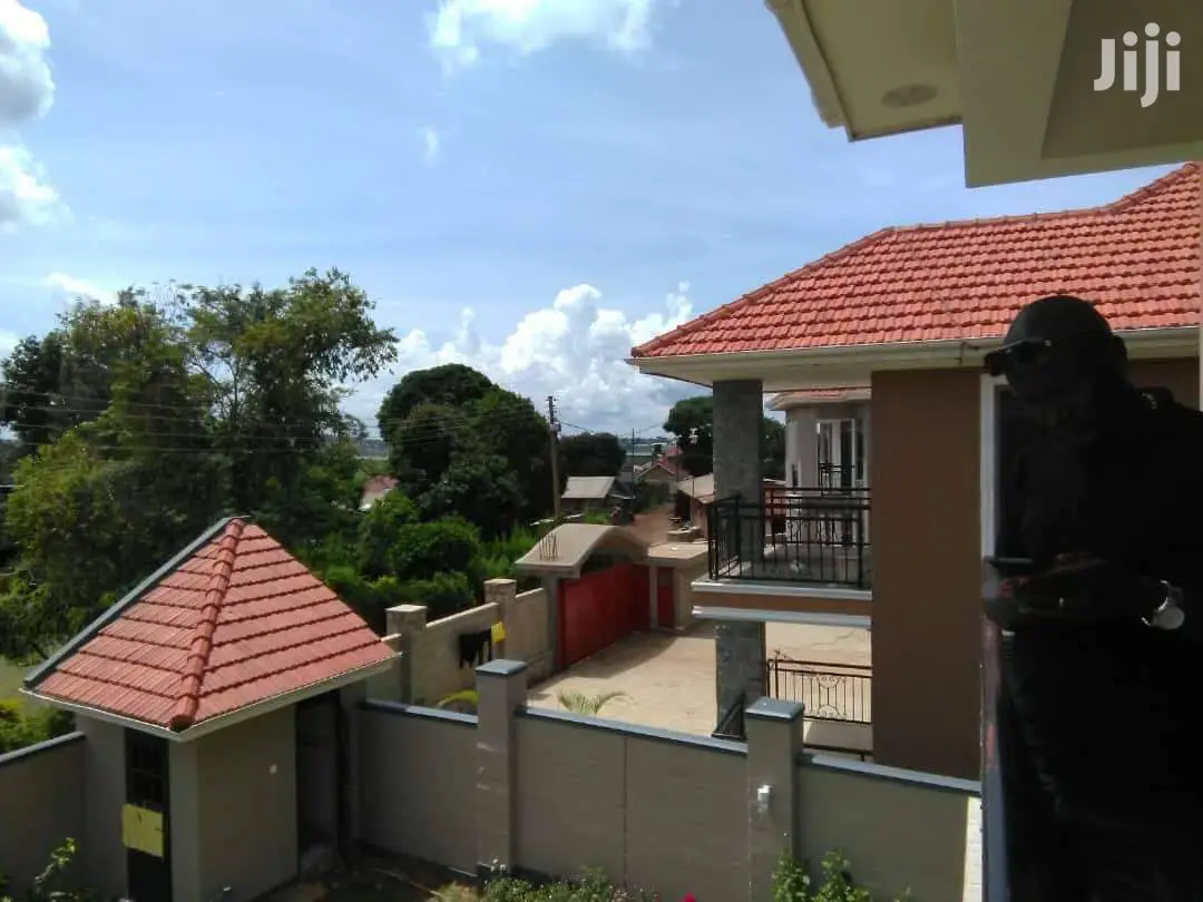 Bunga Lake View Mansion on Sell in Kampala