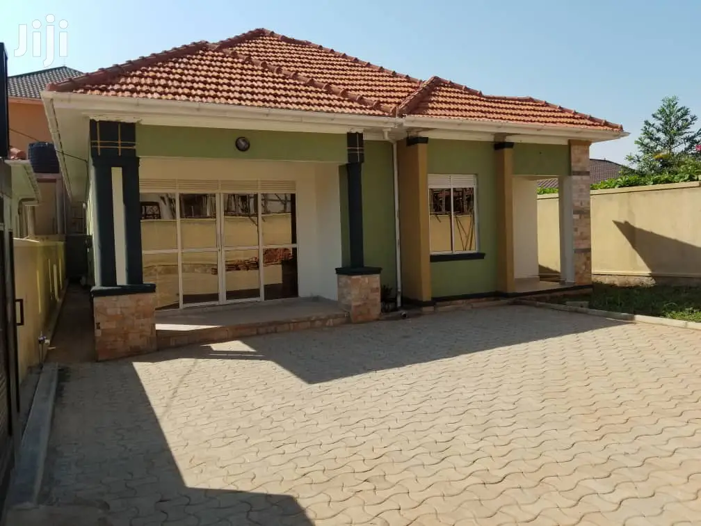 Kira Stunning New Bungaloo in Tarmacked Neighborhood on Sell in Kampala