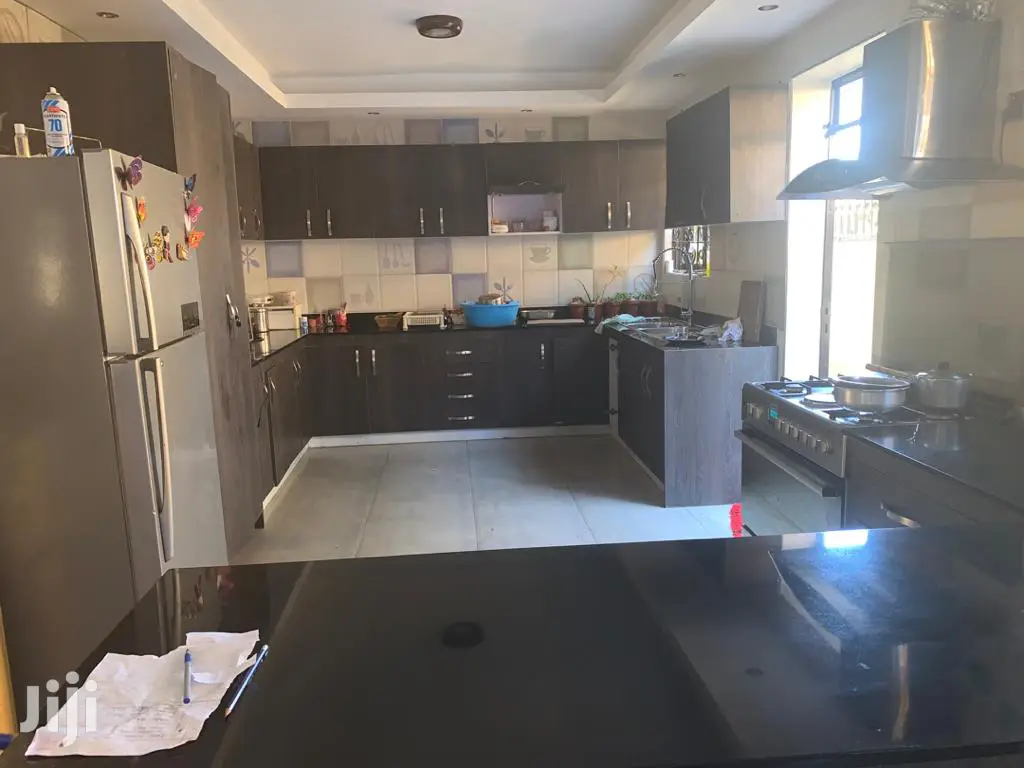 5 Bedroom Classic Villa In Lugogo For Rent in Kampala