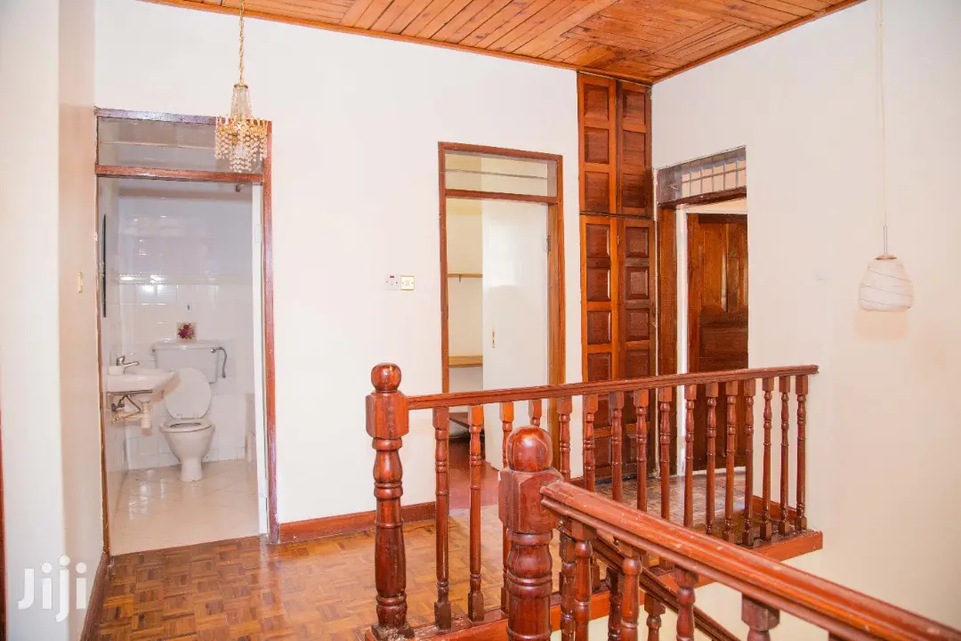 Spacious Prime Mashion in Kampala