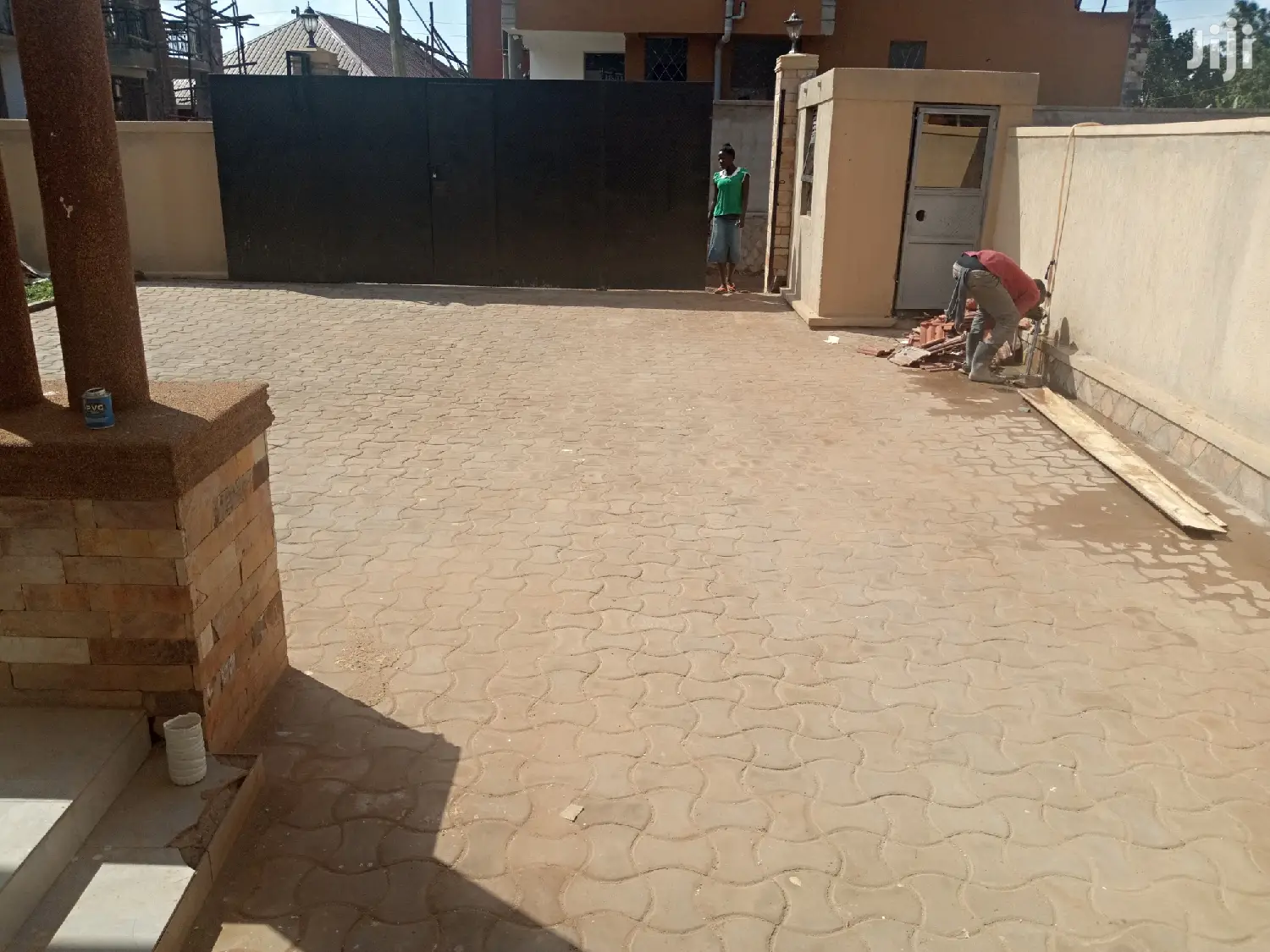 Kiira Sensational Bungaloo On Sale in Kampala