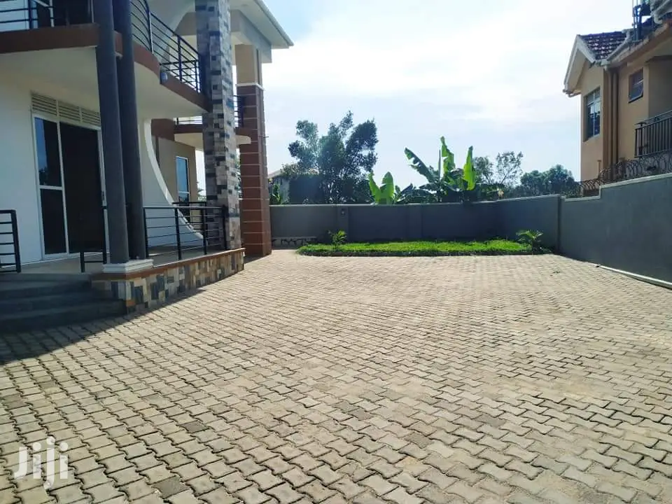 Palatial Mansion In Najjera Kiwatule For Sell in Kampala