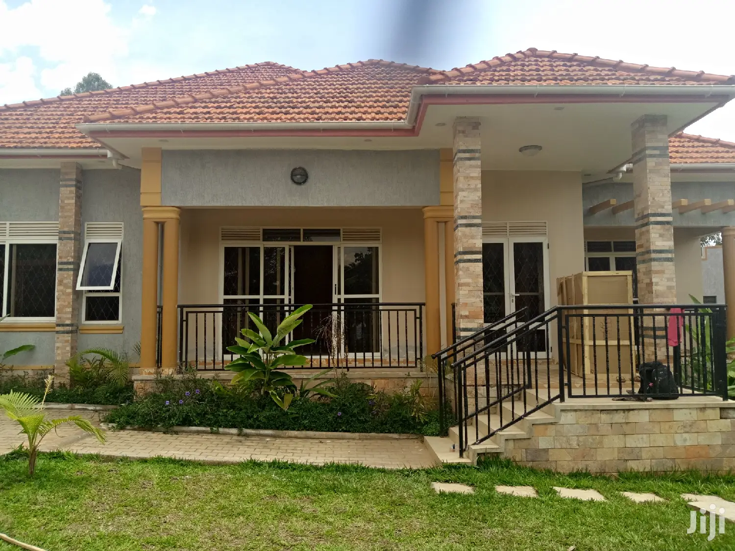 Kira Classy Big Bungaloo on Sale in Kampala
