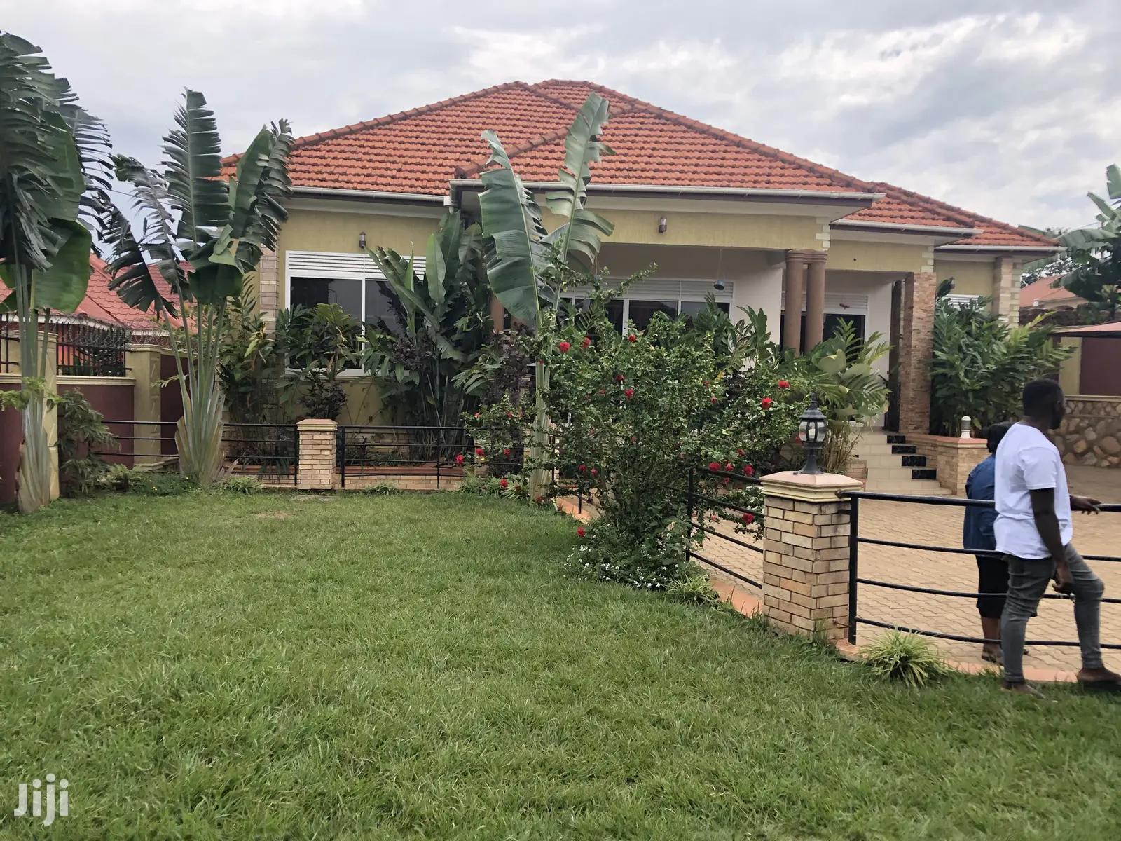 Kira Large Beautiful Home on Sell in Kampala